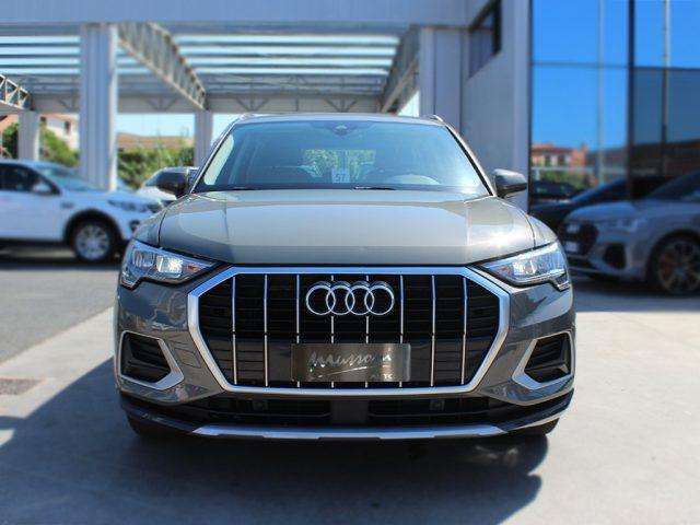 AUDI Q3 35 TDI Business Advanced
