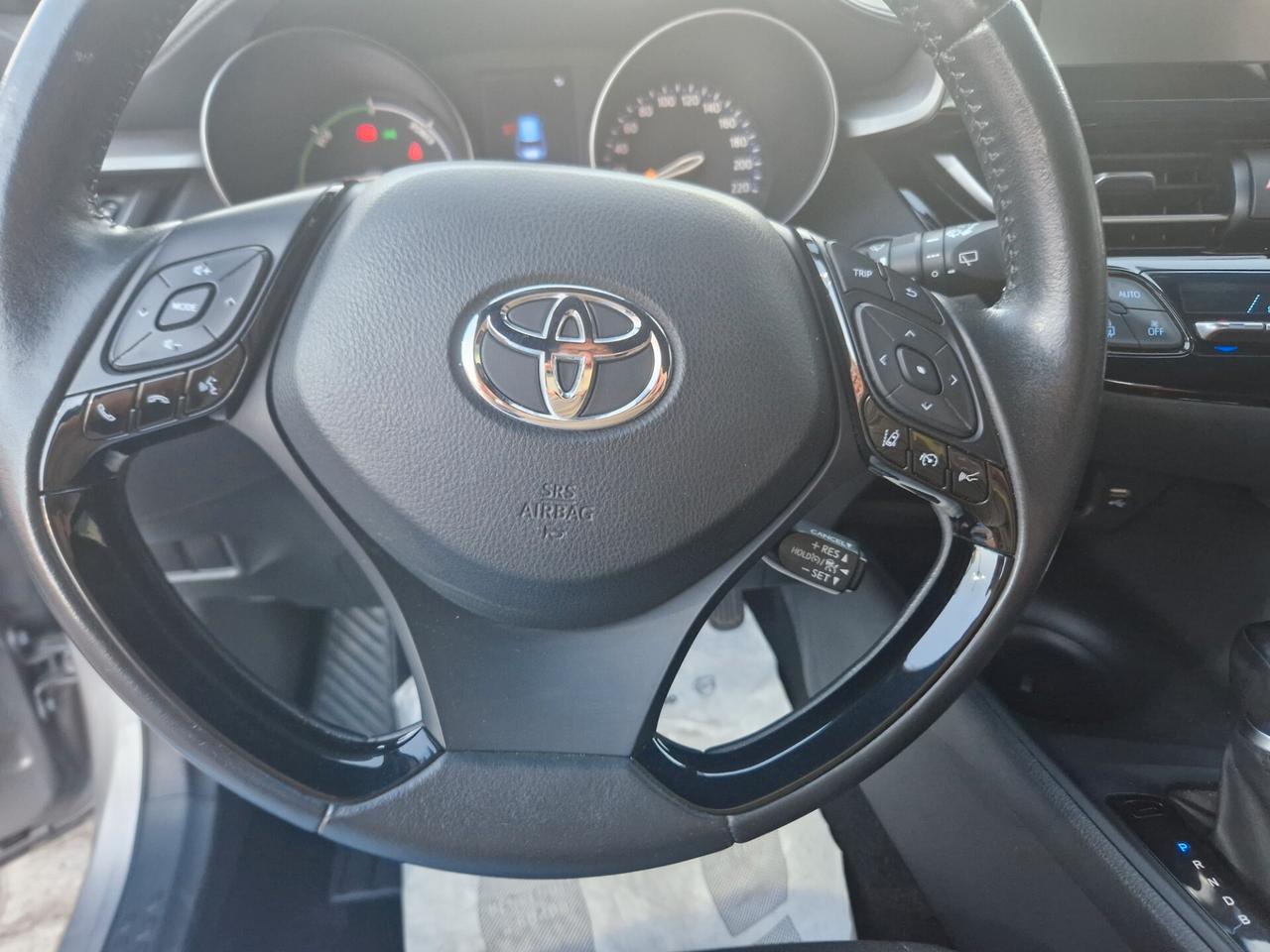 Toyota C-HR 1.8 Hybrid E-CVT Active