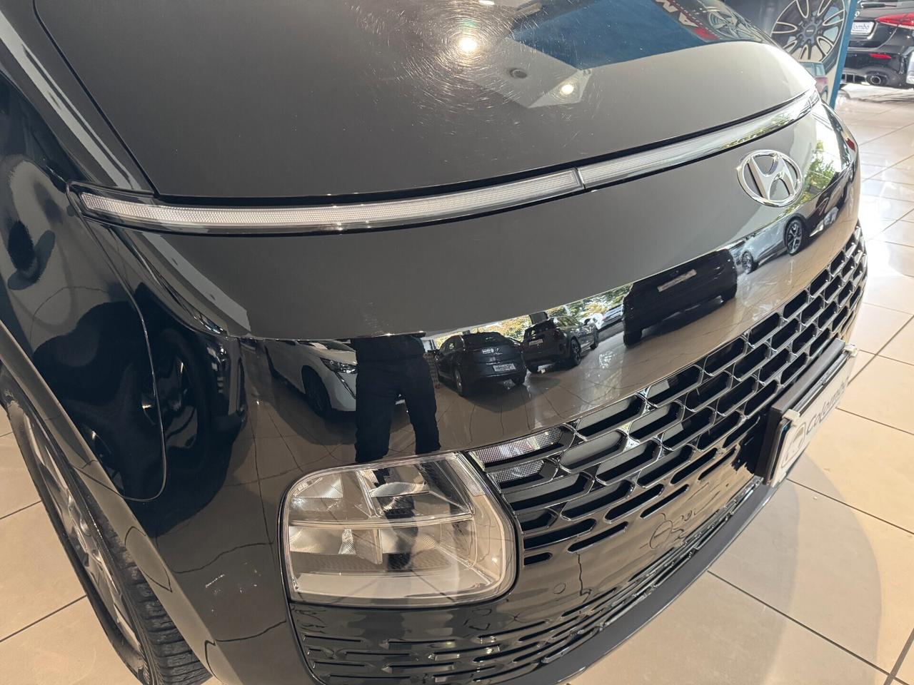 Hyundai STARIA 2.2 Wagon 2wd auto Led App conn 9p 18" (+Iva)