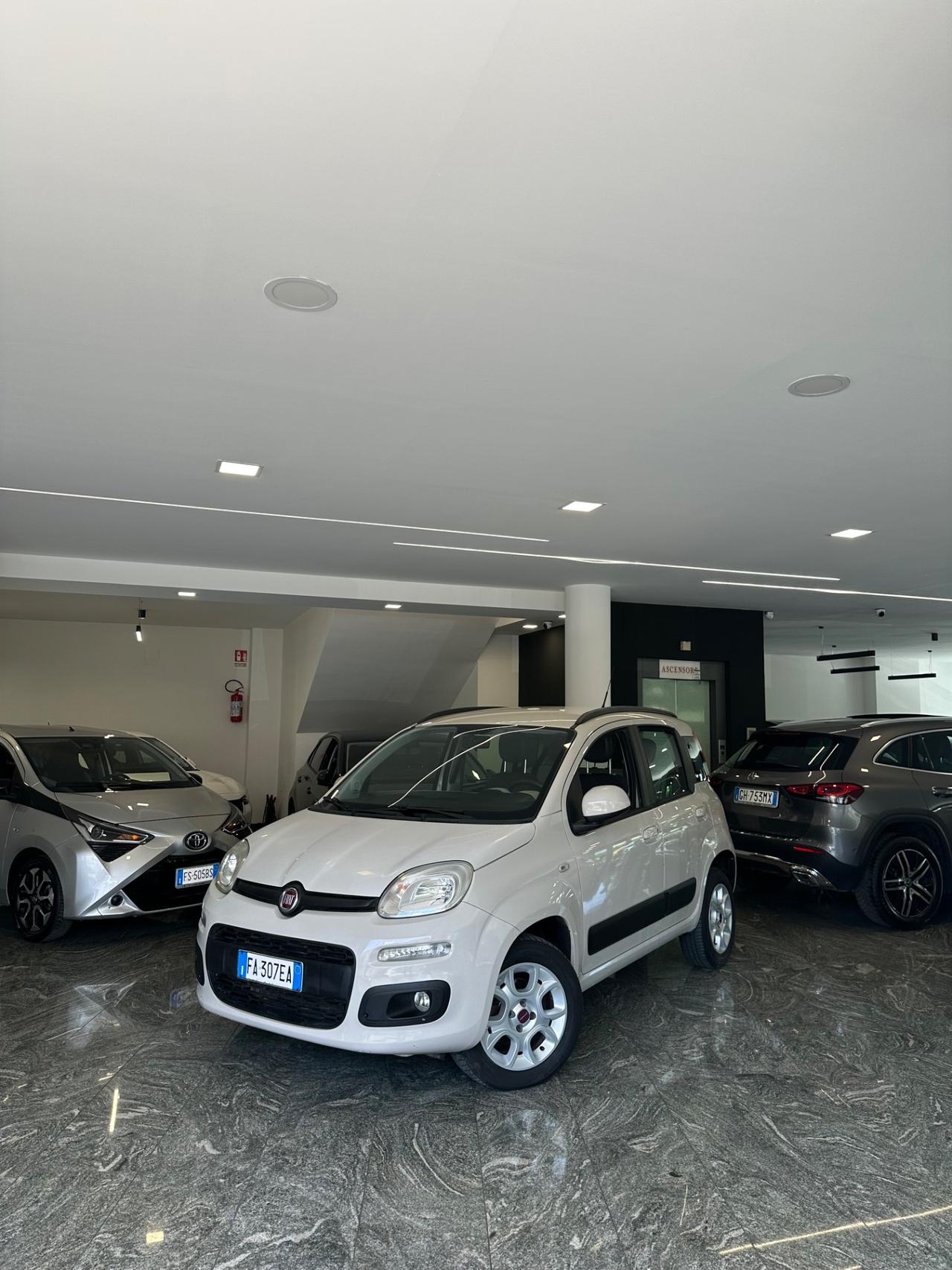 Fiat Panda 0.9 TwinAir Turbo Natural Power lounge