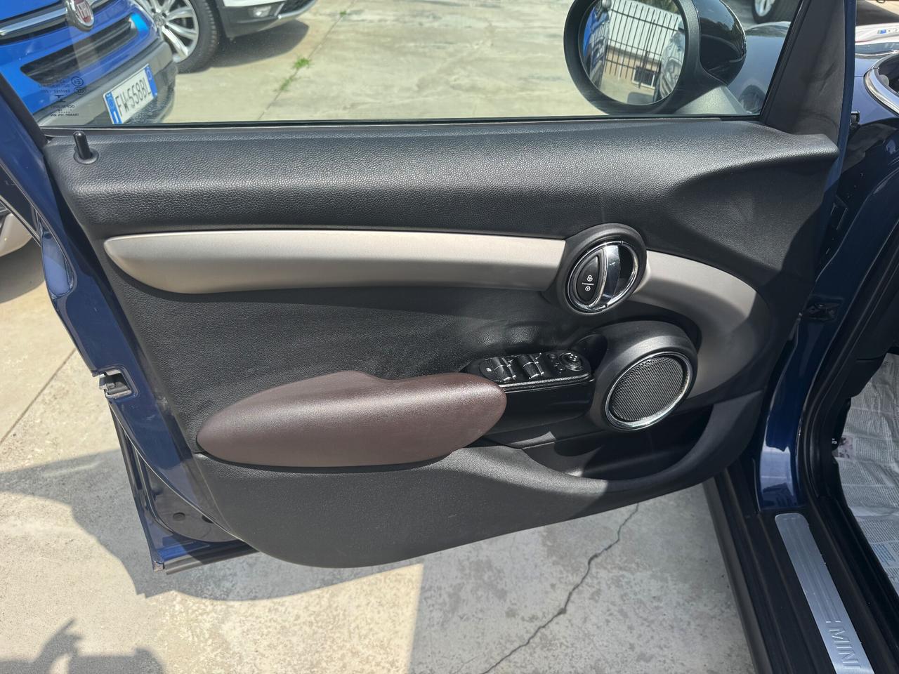 MINI 1.5 COOPER D 116CV 5PORTE/LED/NAVY