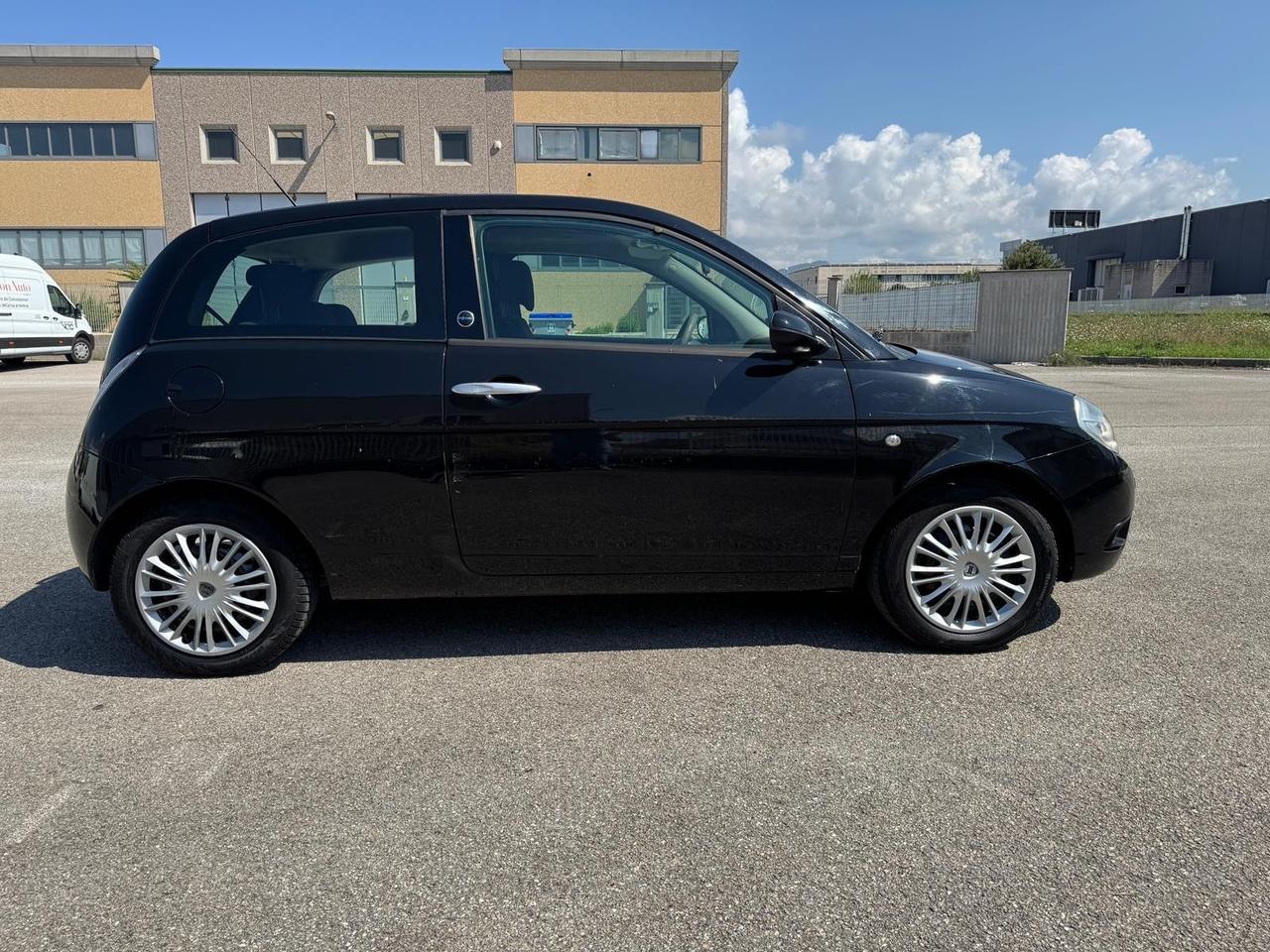 Lancia Ypsilon 1.4 Platino Ecochic GPL. Km 126.000