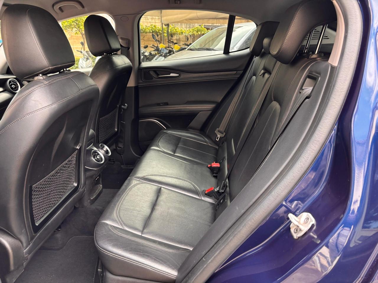 Alfa Romeo Stelvio 2.2 Turbodiesel 180 CV AT8 RWD Super