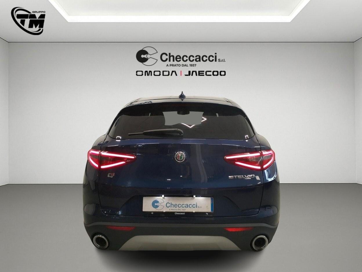 Alfa Romeo Stelvio 2.2 Turbodiesel 150 CV AT8 RWD Business