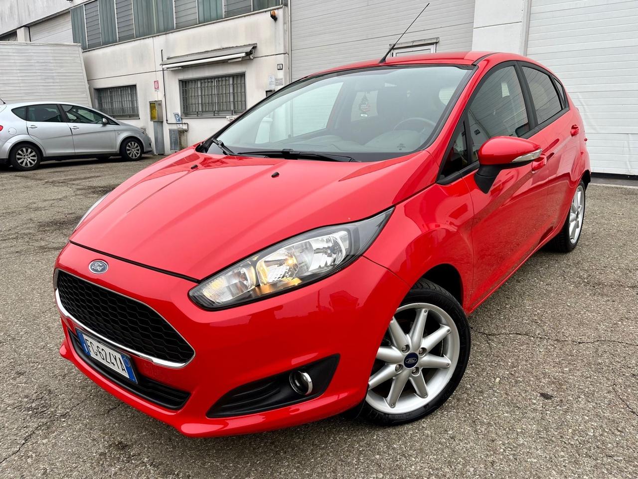 Ford Fiesta 1.2benz 2017 139.000km perfetta per neopatentati