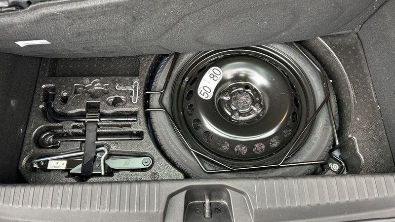 Renault Clio 5 Porte 1.6 E-TECH Hybrid 140cv Zen Auto my21 * 1.6 E-Tech hybrid Zen 140cv auto
