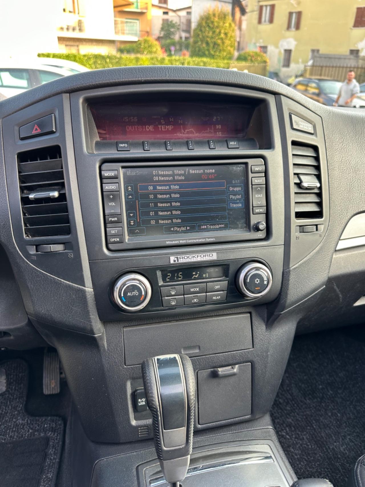 Mitsubishi PAJERO 3.2 DI-D 7POSTI TETTO 16V 5P INSTYLE