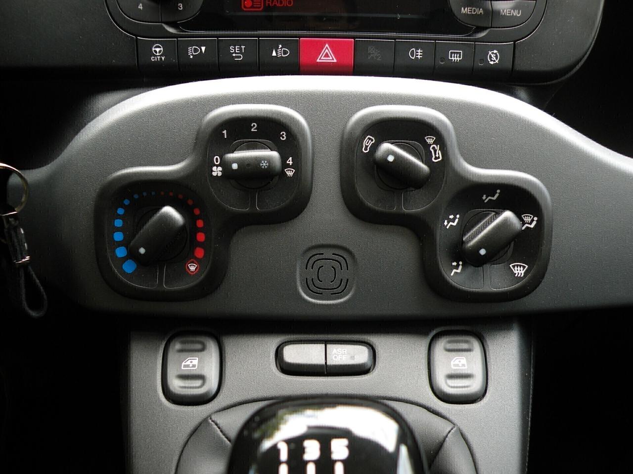 FIAT PANDA HYBRID - NOLEGGIO