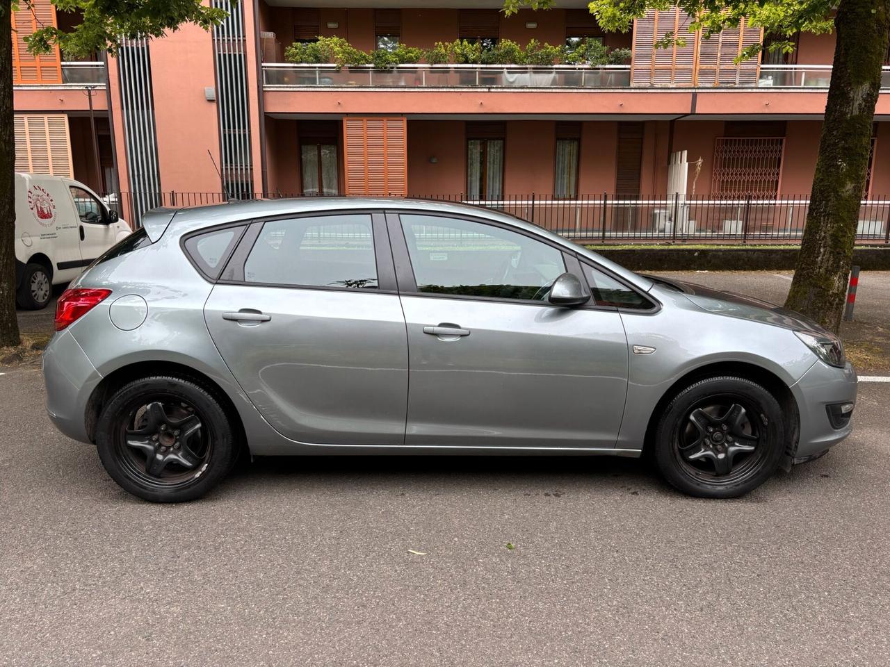 Opel Astra 1.7 CDTI 110CV 5 porte Cosmo disel