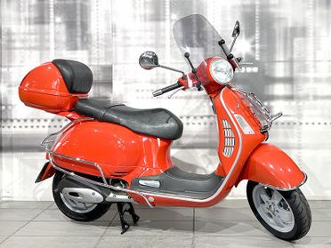 Piaggio Vespa GTS 250