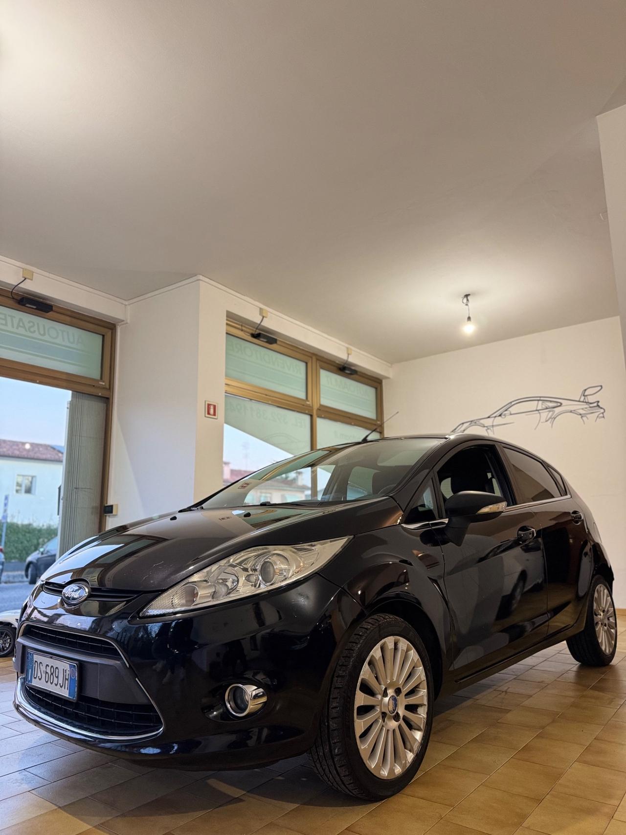 Ford Fiesta Fiesta+ 1.4 TDCi 68CV 5 porte
