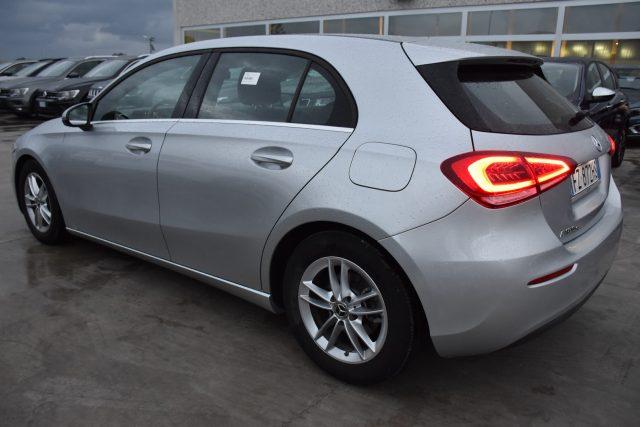 MERCEDES-BENZ A 180 d Automatic Business