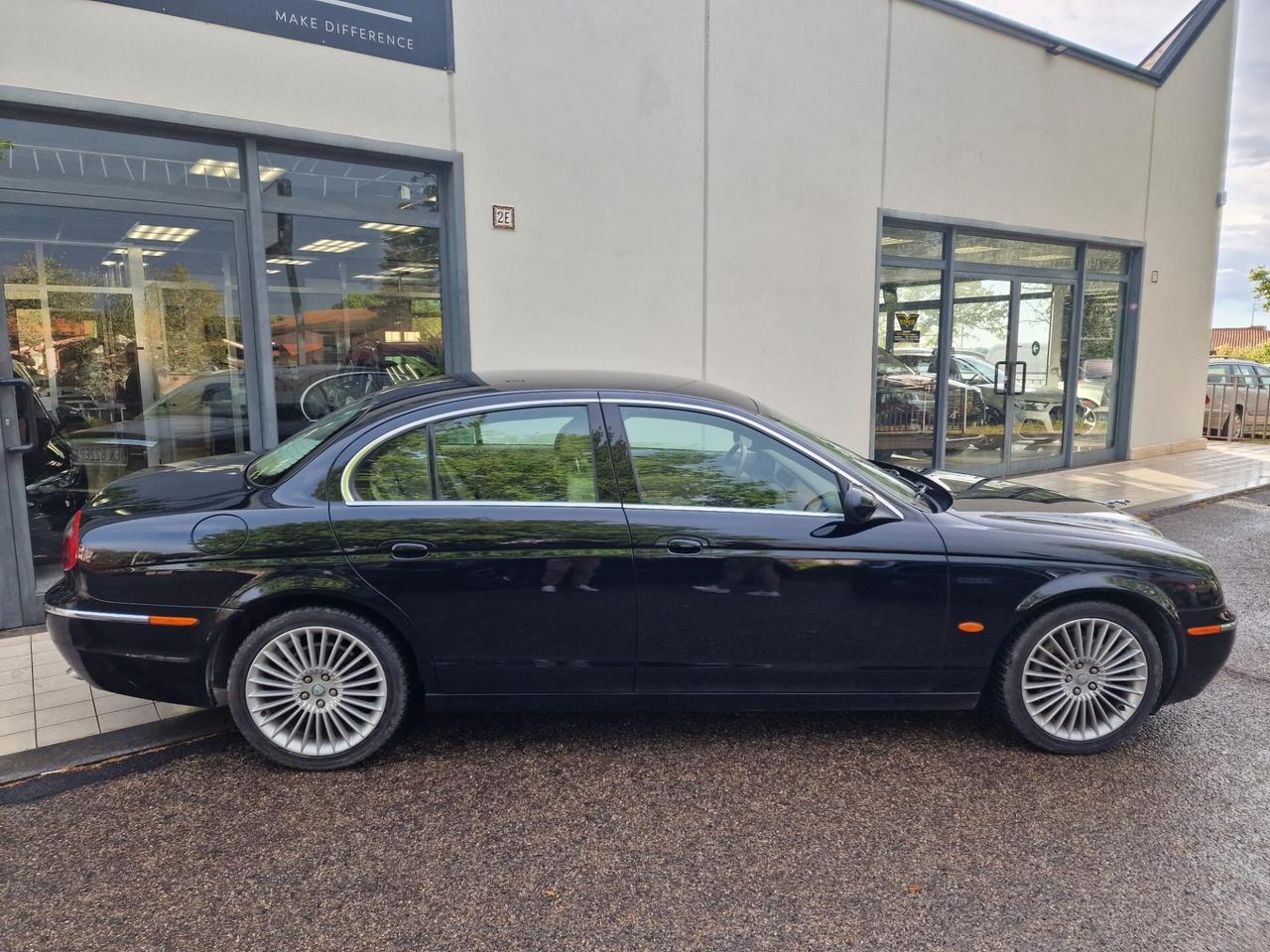 Jaguar S-Type 2.7 diesel V6 Executive