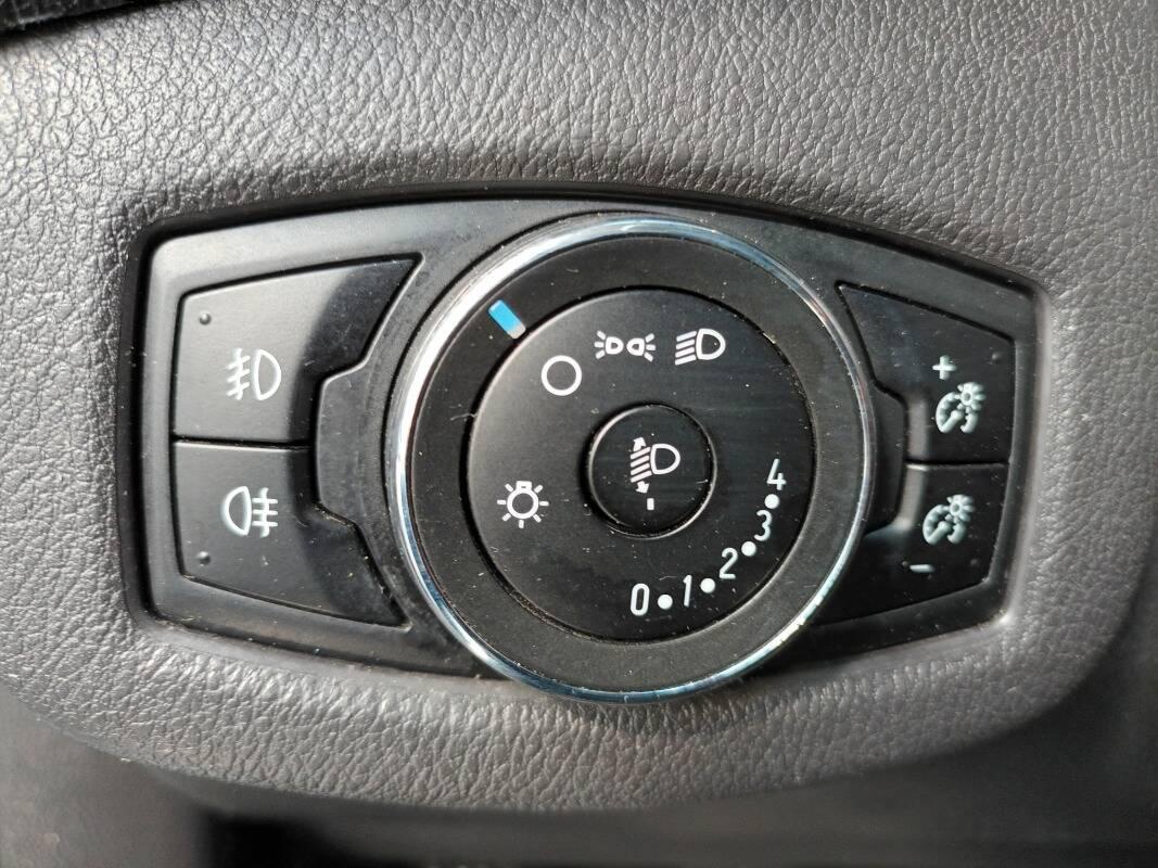 FORD Transit 1.5 tdci 120cv L2H1-GANCIO TRAINO