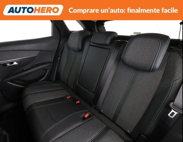 PEUGEOT 3008 Hybrid 225 e-EAT8 Allure Pack
