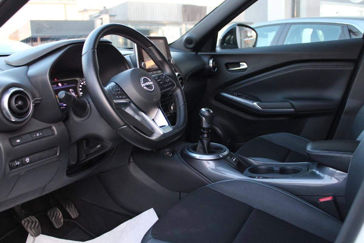Nissan Juke 1.0 dig-t N-Connecta (Shadow) 114cv con CarPlay