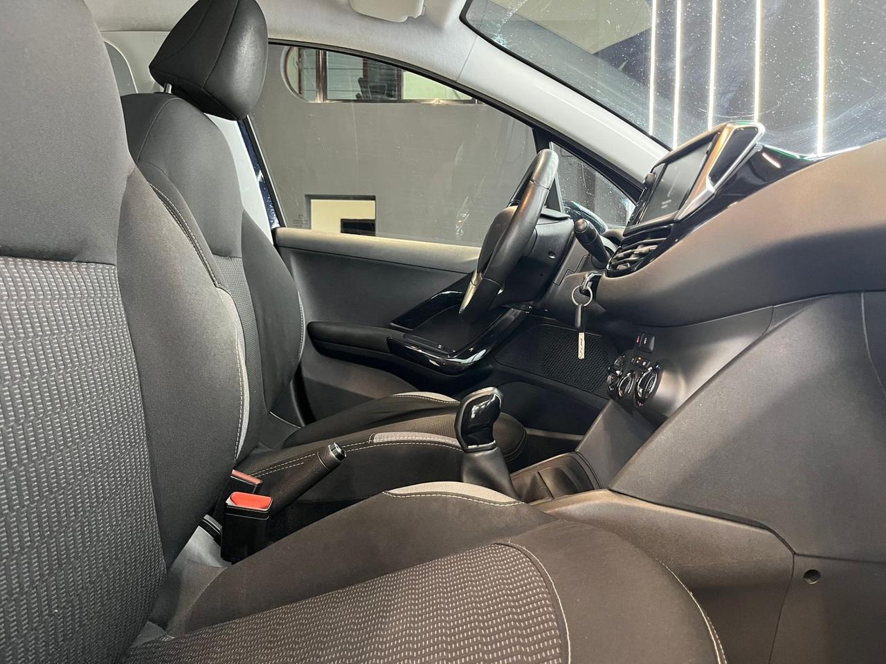 Peugeot 208 BlueHDi 75 5 porte Allure OK NEOPATENTATI UNICO PROPRIETARIO