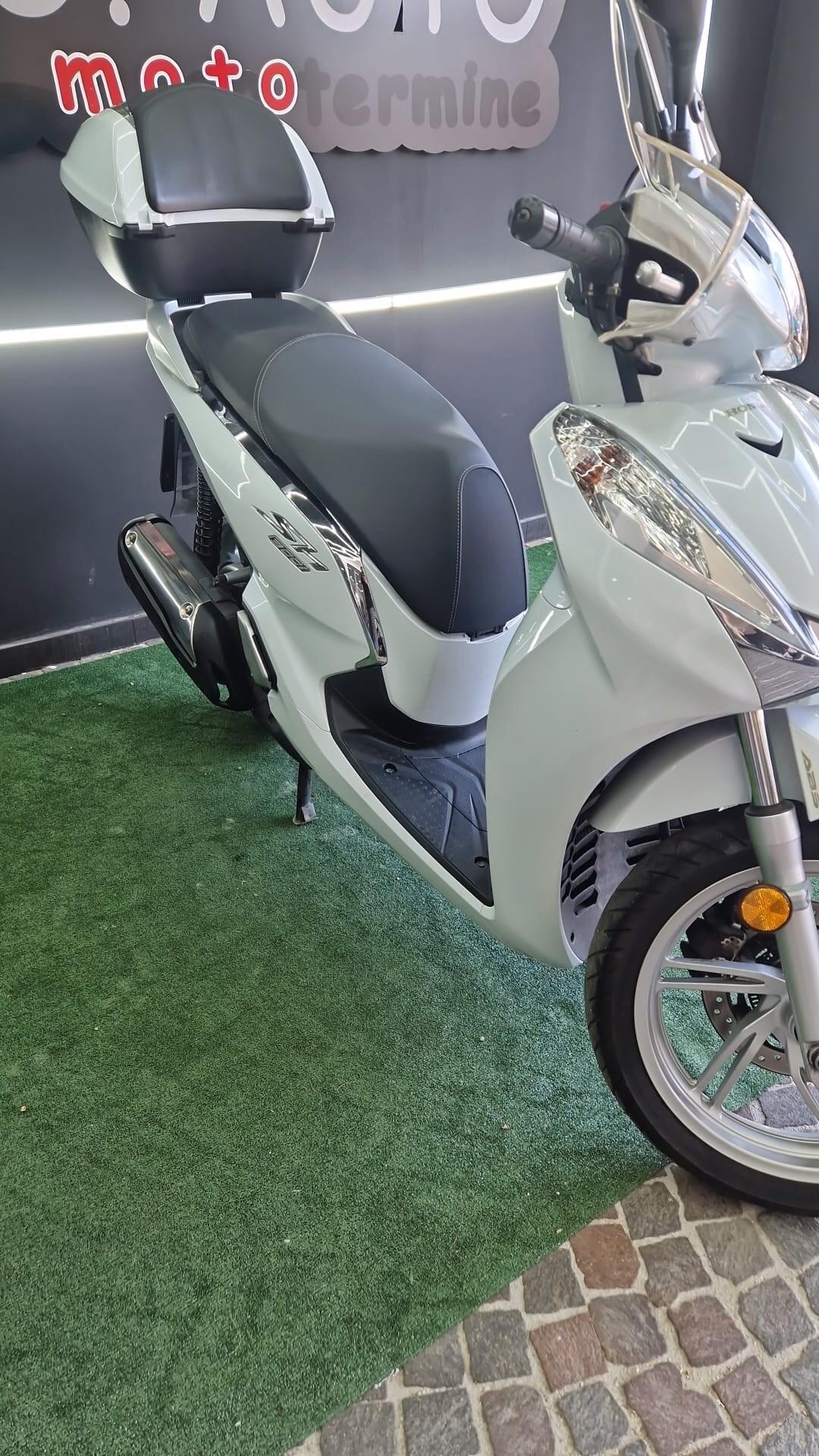 Honda SH 300