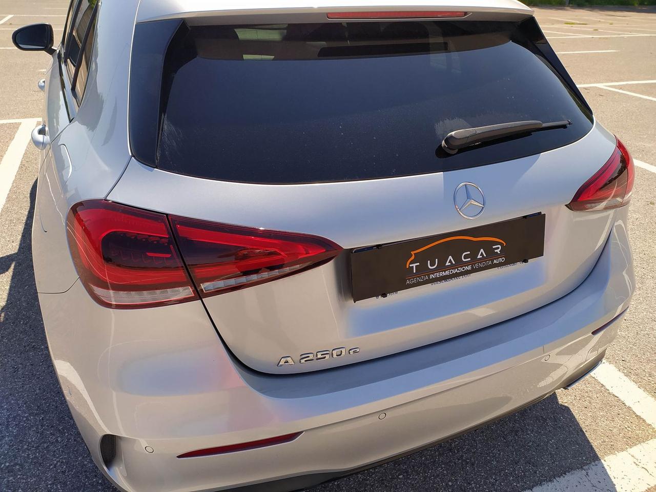Mercedes-Benz EQA Premium A 250 E PHEV