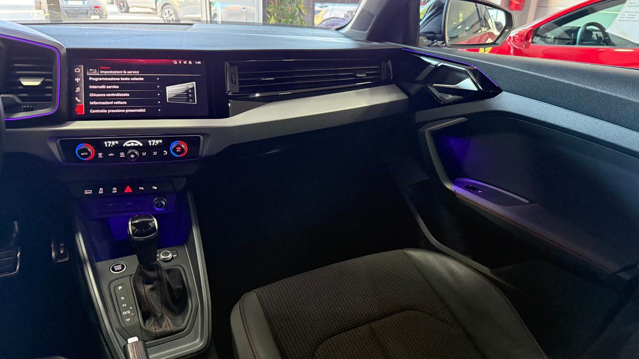 Audi A1 SPB 40 TFSI S tronic Identity Black