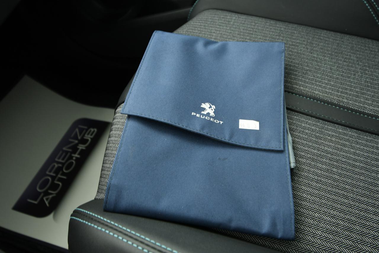 PEUGEOT 5008 1.5 bluehdi Allure s&s 130cv CAMERA+APP CONNECT