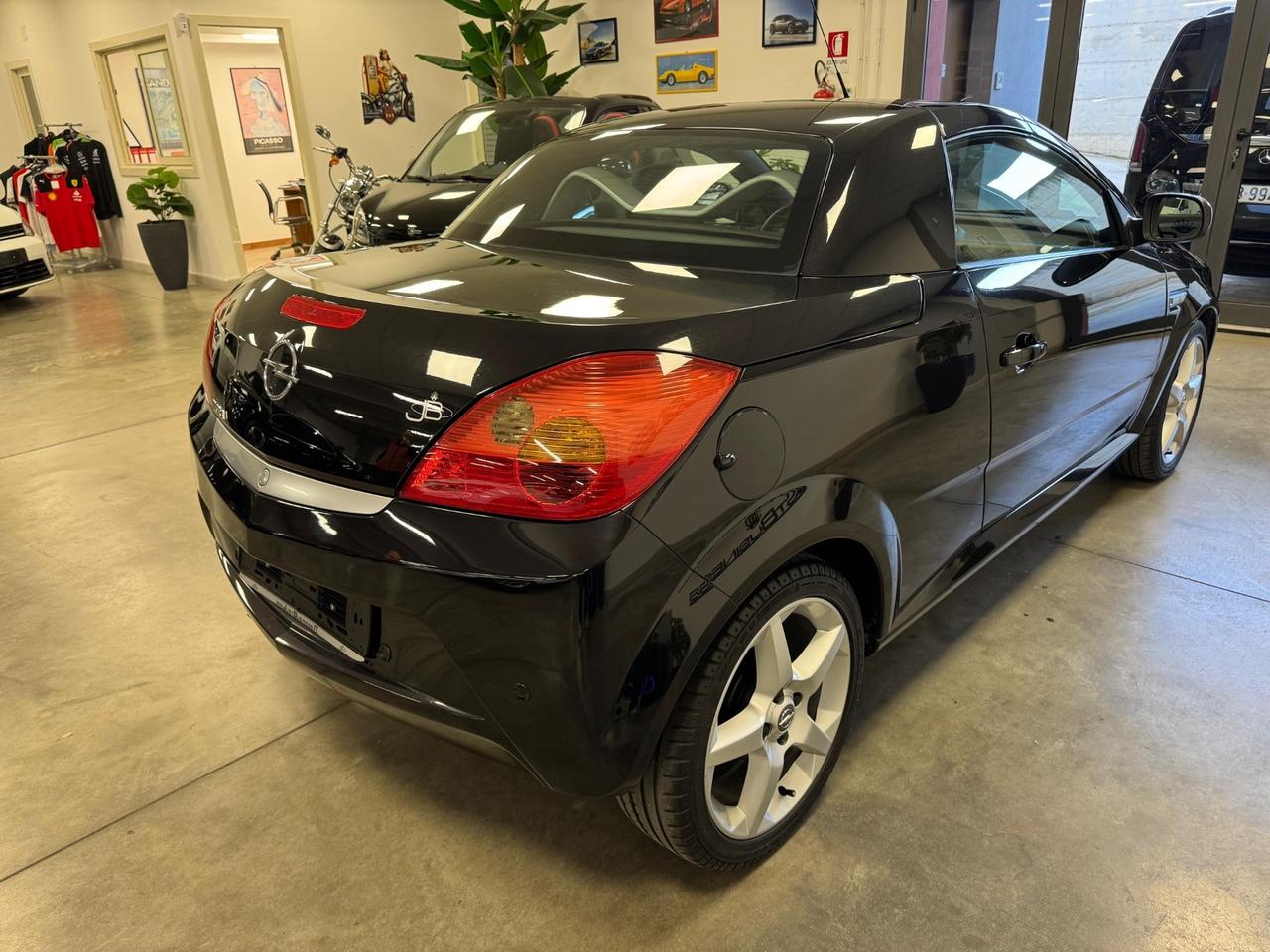 Opel Tigra TwinTop 1.8 16V Sport