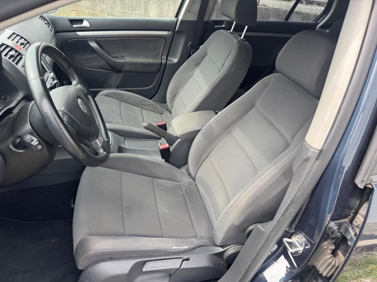 Volkswagen Golf 5 Benzina