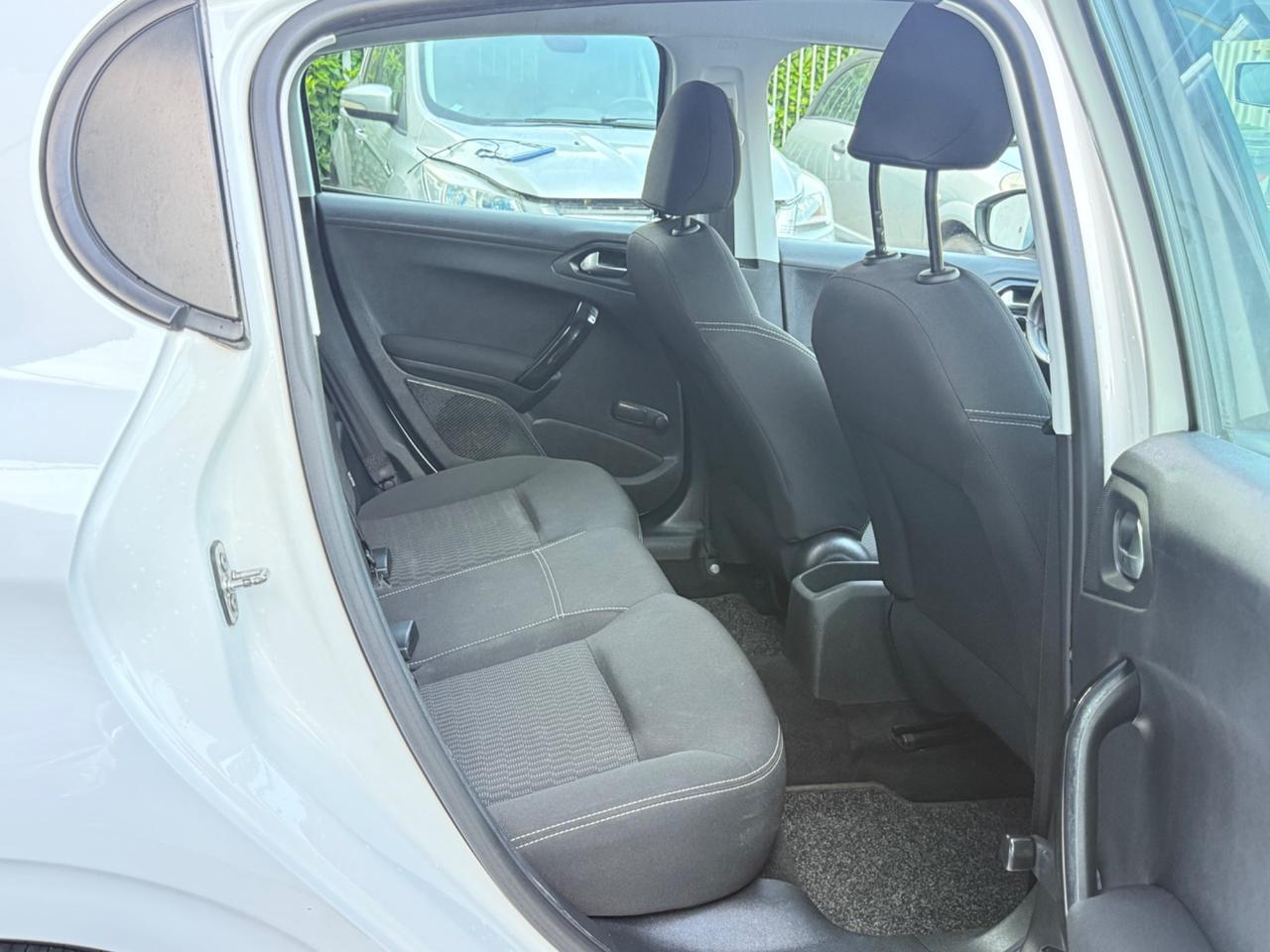 Peugeot 208 1.2 5 porte ALLURE