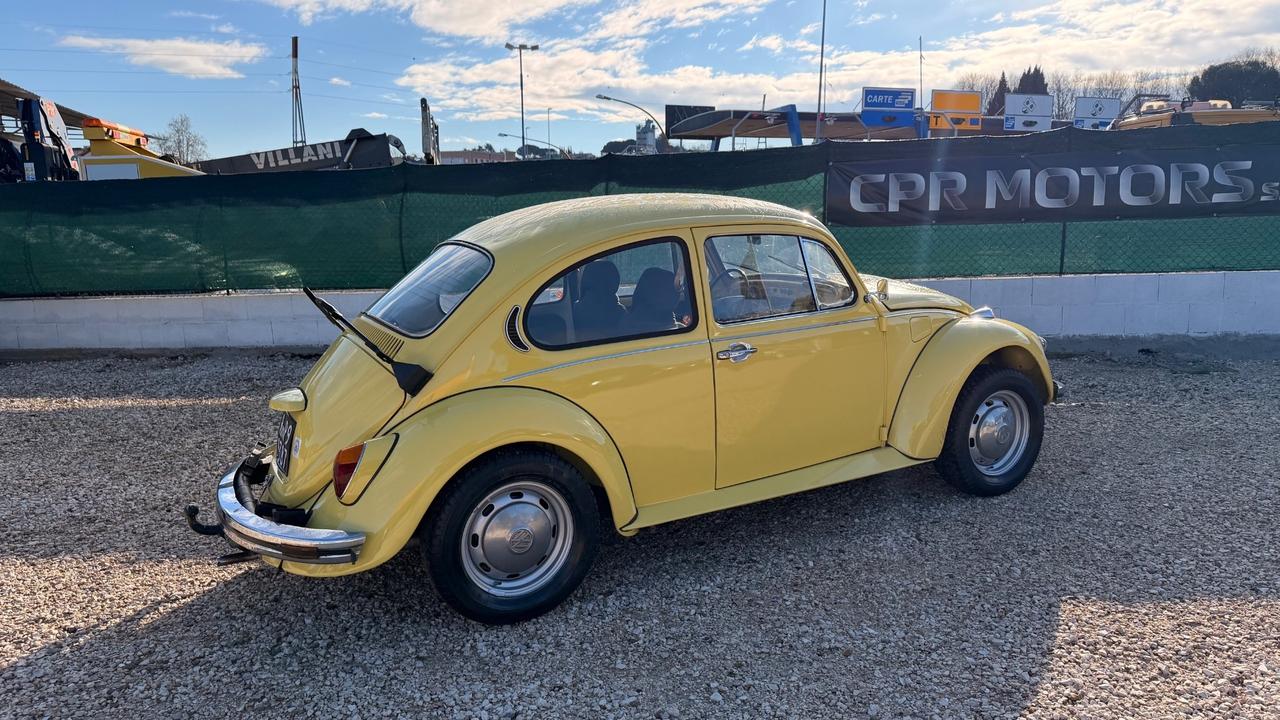 Volkswagen Maggiolino GIALLO