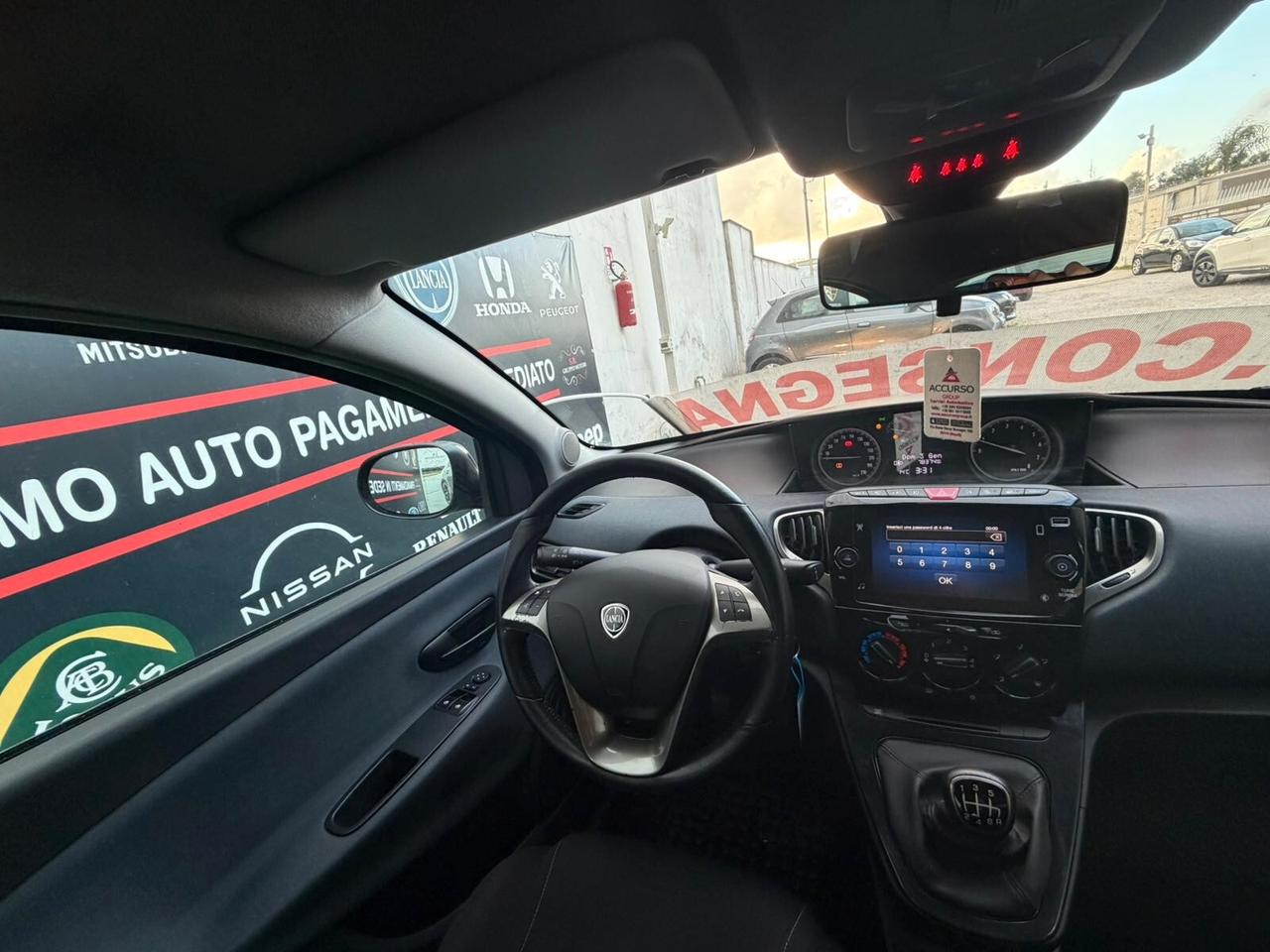 Lancia Ypsilon 1.0 FireFly Hybrid Gold FULL LEGGI!