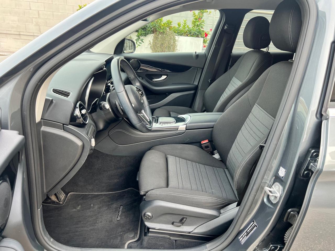 Mercedes-benz GLC 220 d Sport 4matic RESTYLING! AUTO VIRTUAL/LED/CAMERA