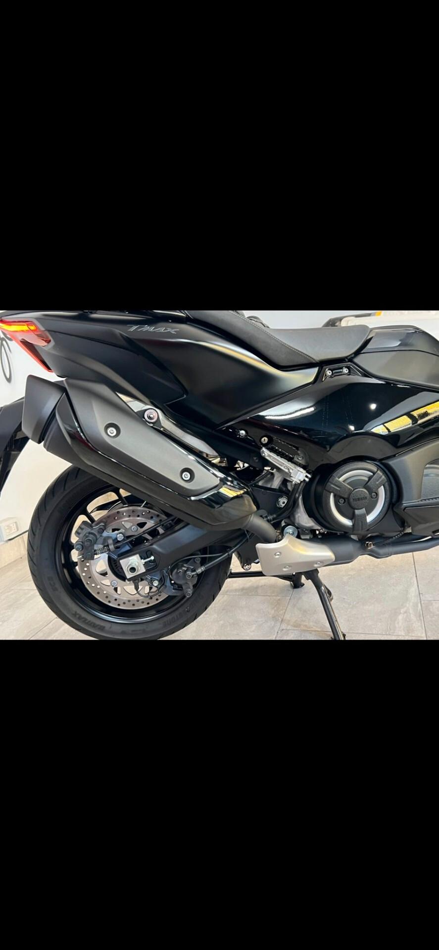 YAMAHA TMAX 560 TECH MAX 0 SINISTRI KM0 2023