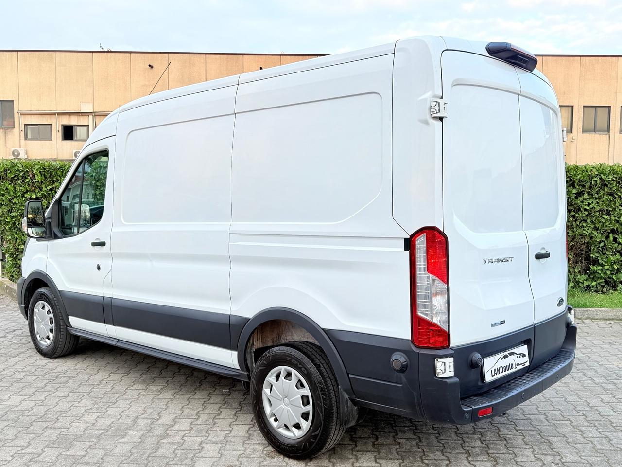 Ford Transit 2.0TDCi EcoBlue 130CV PERFETTO !