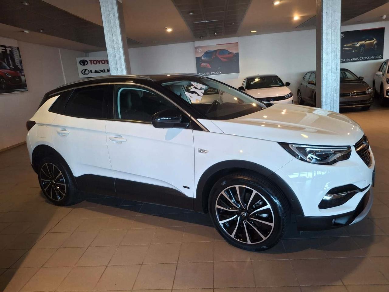 Opel Grandland X 1.6 Hybrid4 Plug-in aut. AWD