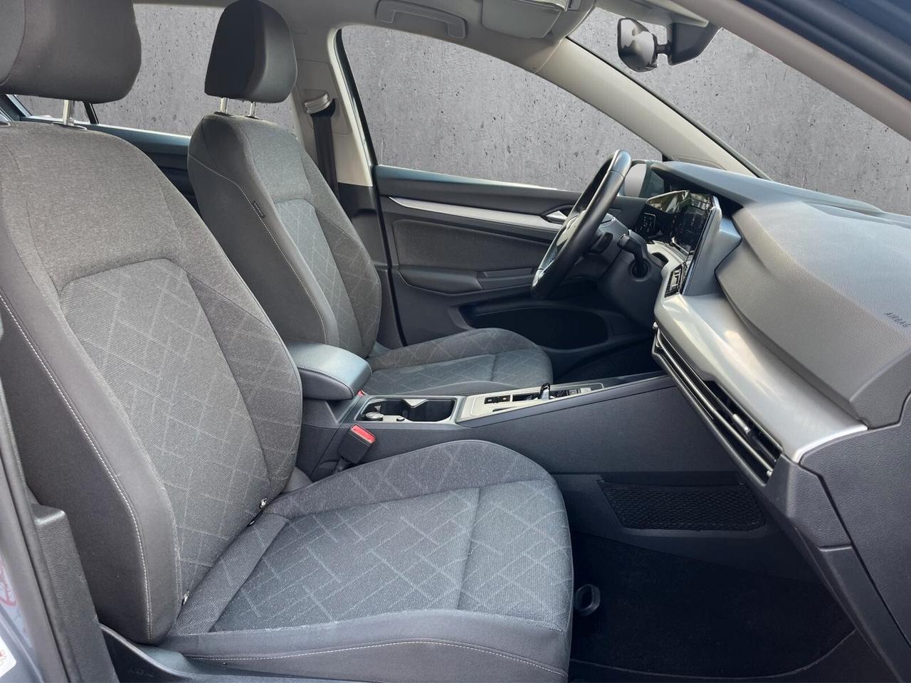 Volkswagen Golf 2.0 TDI DSG 116 CV