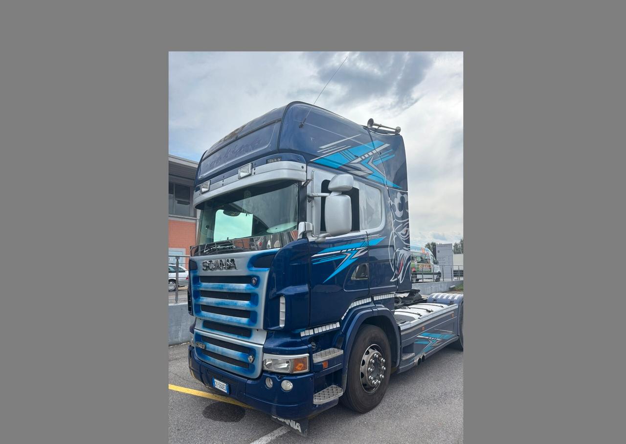 Scania R560