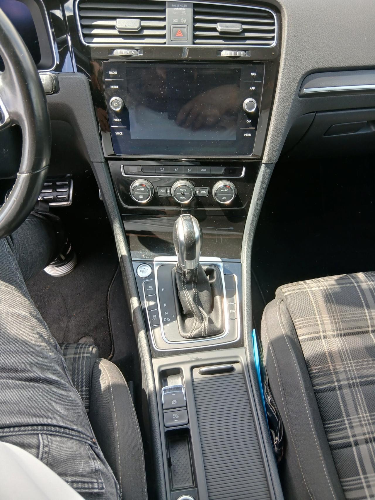 Volkswagen Golf GTD 7.5 184CV EXECUTIVE PERMUTO