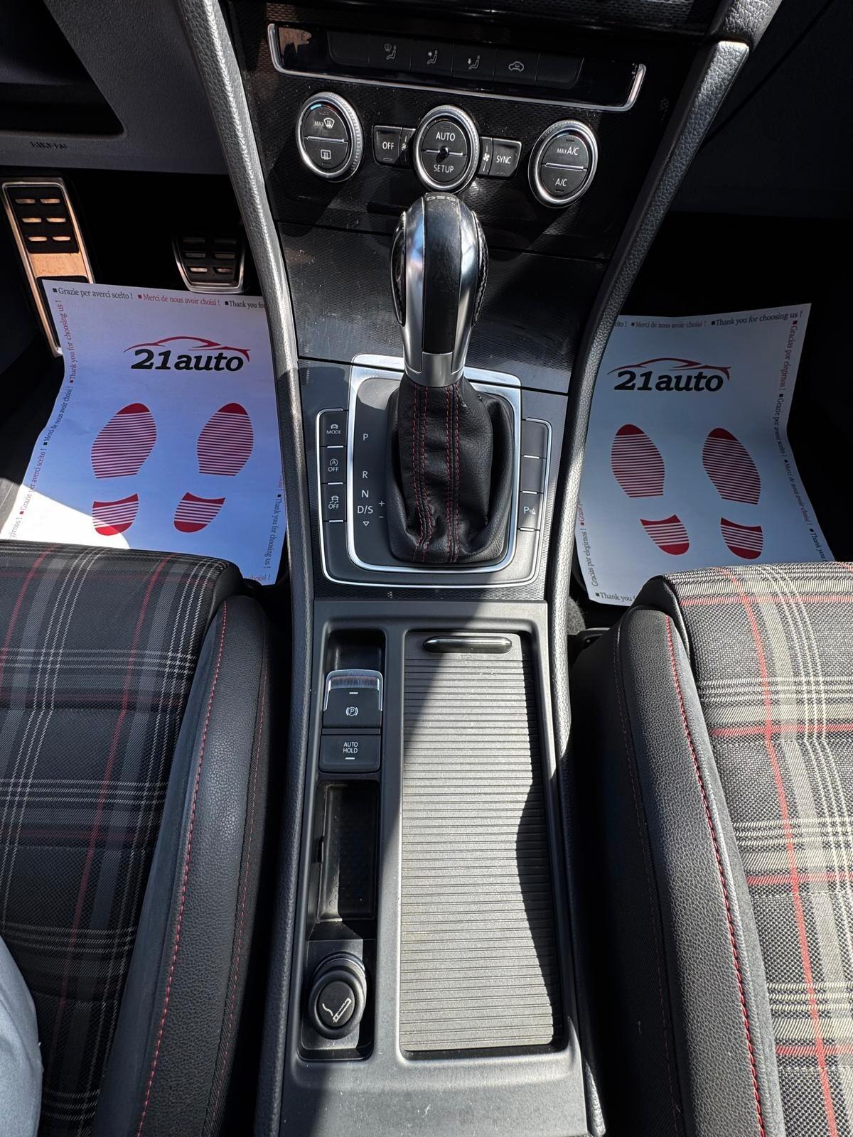 Volkswagen Golf GTI Performance 2.0 TSI DSG 3p. BlueMotion Technology