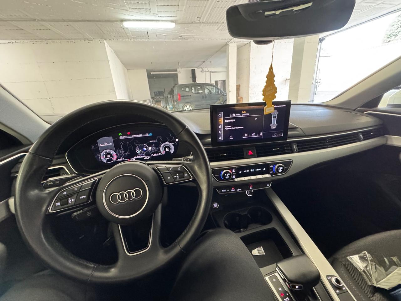 Audi A4 Avant 30 TDI/136 CV S tronic Business Advanced