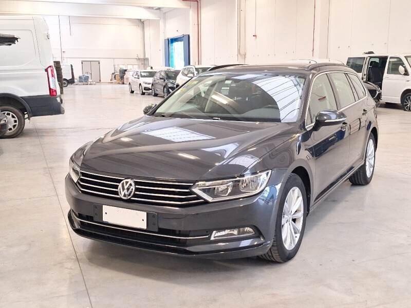 Volkswagen Passat Variant 2.0 TDI DSG Business BlueMotion Tech IVA ESPOSTA