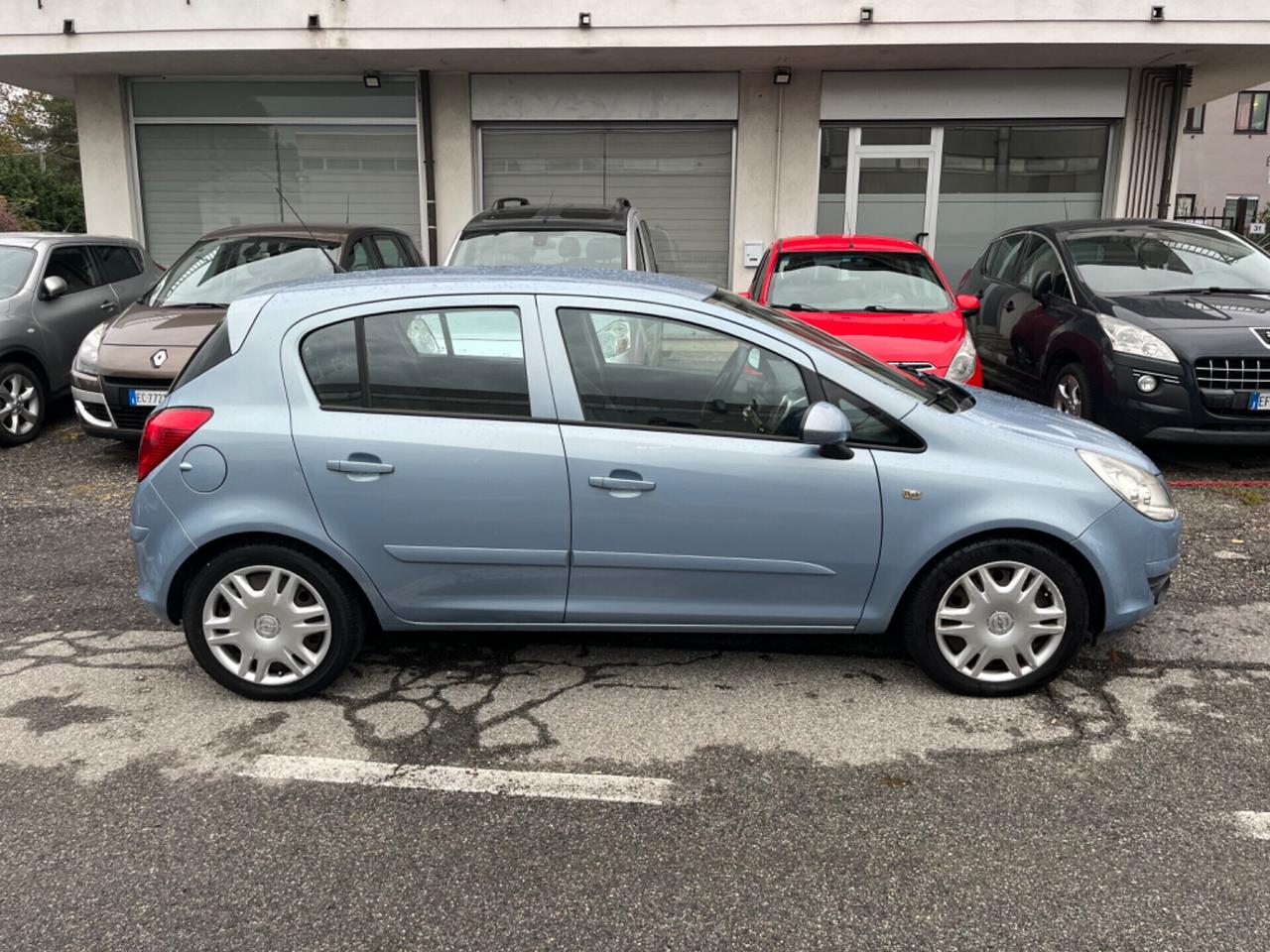 Opel Corsa 1.2 5 porte Club