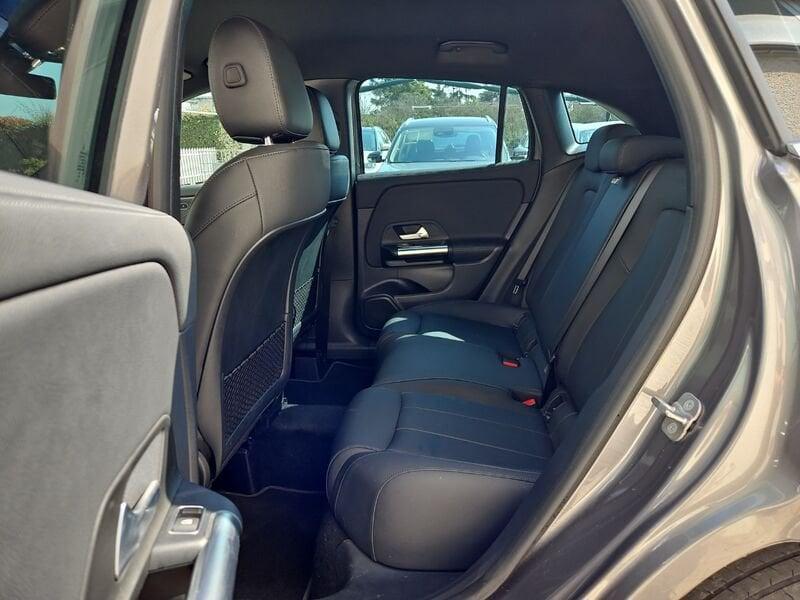 Mercedes-Benz GLA GLA 180 d Progressive Advanced