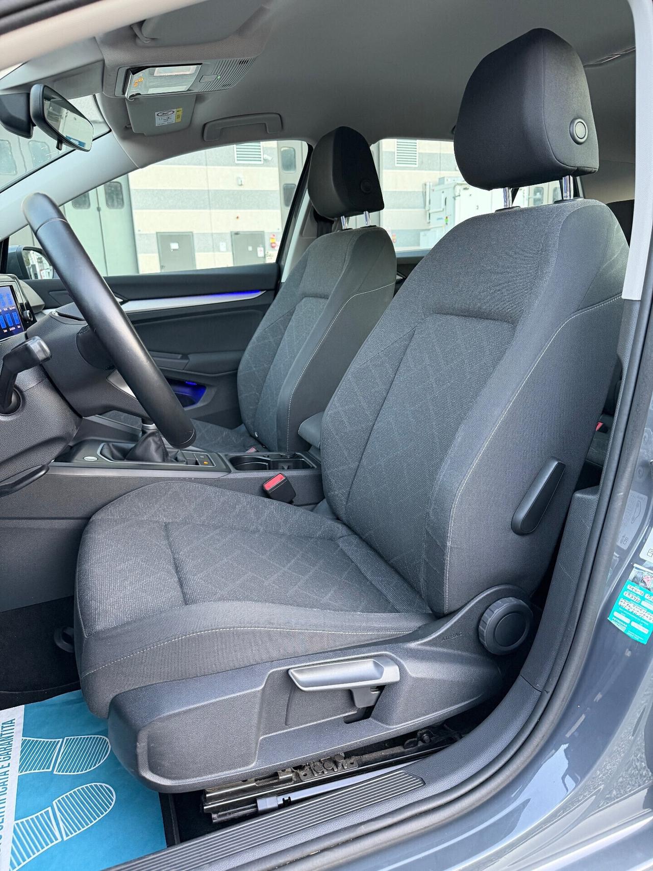 Volkswagen Golf 2.0 TDI 115 CV - CAMBIO MANUALE- NEOPATENTATI