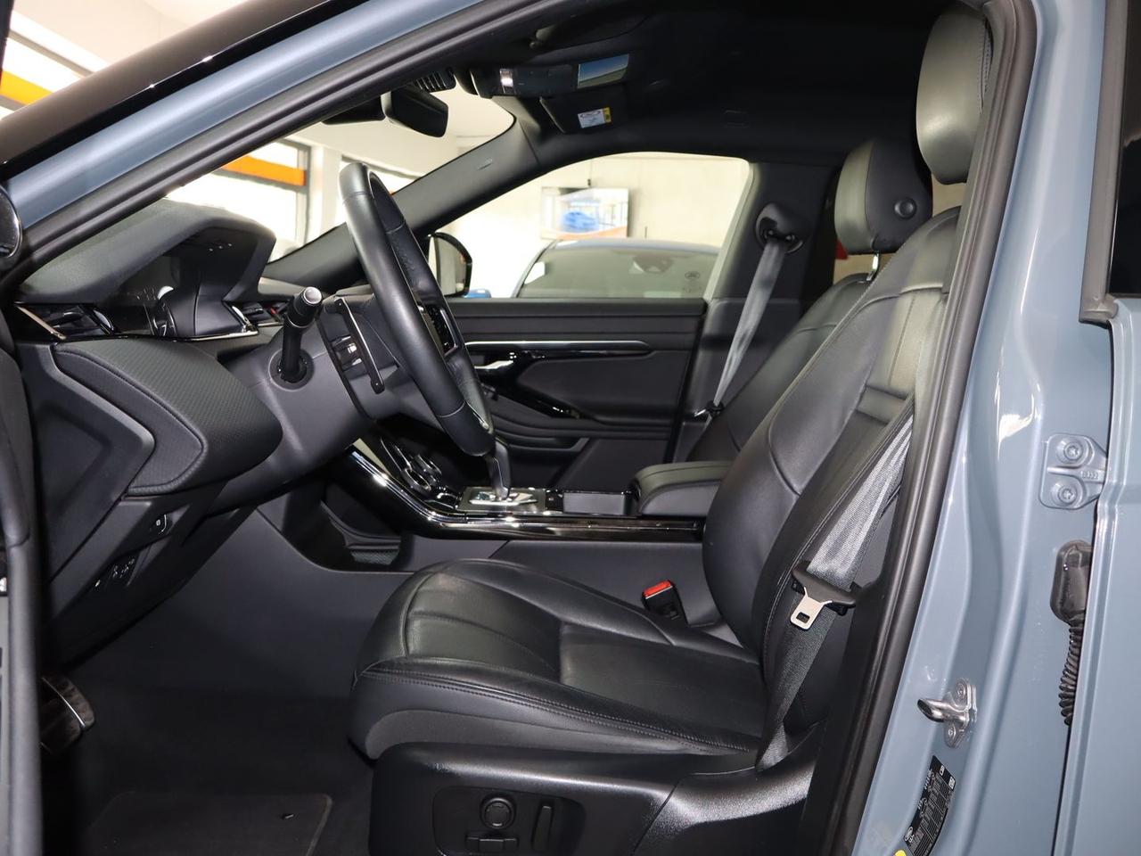 Land Rover Range Rover Evoque R-Dynamic SE #12166