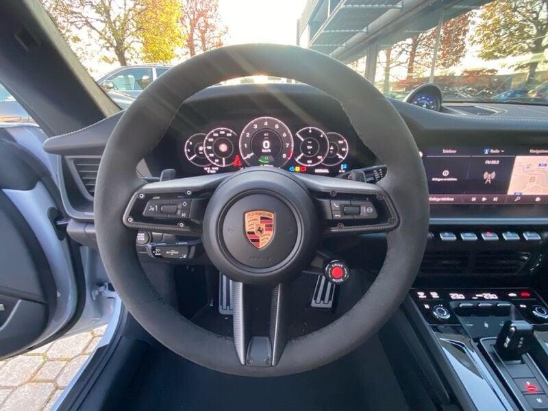 Porsche 911 911 Carrera 4 GTS 541 CV (992.2)