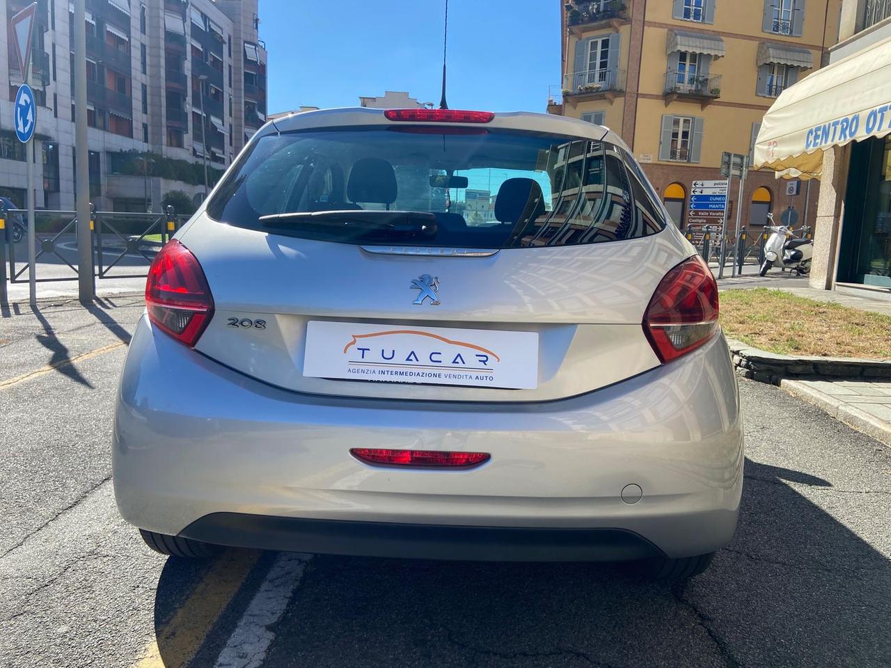Peugeot 208 1.2 PureTech 82 Acti #6658