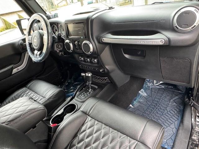 Jeep Wrangler Unlimited 2.8 CRD DPF Sahara Auto