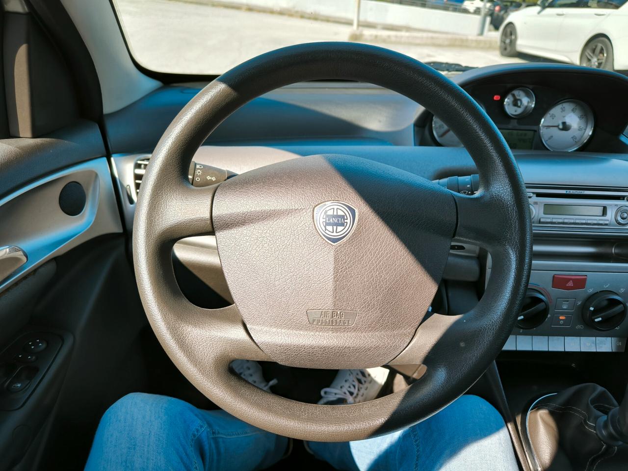 Lancia Ypsilon 1.2 Argento