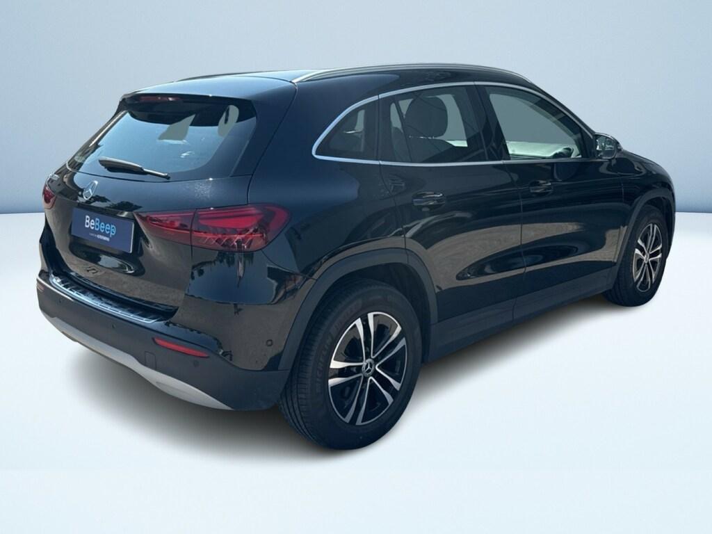 Mercedes GLA 180 180 D Advanced 8G-DCT