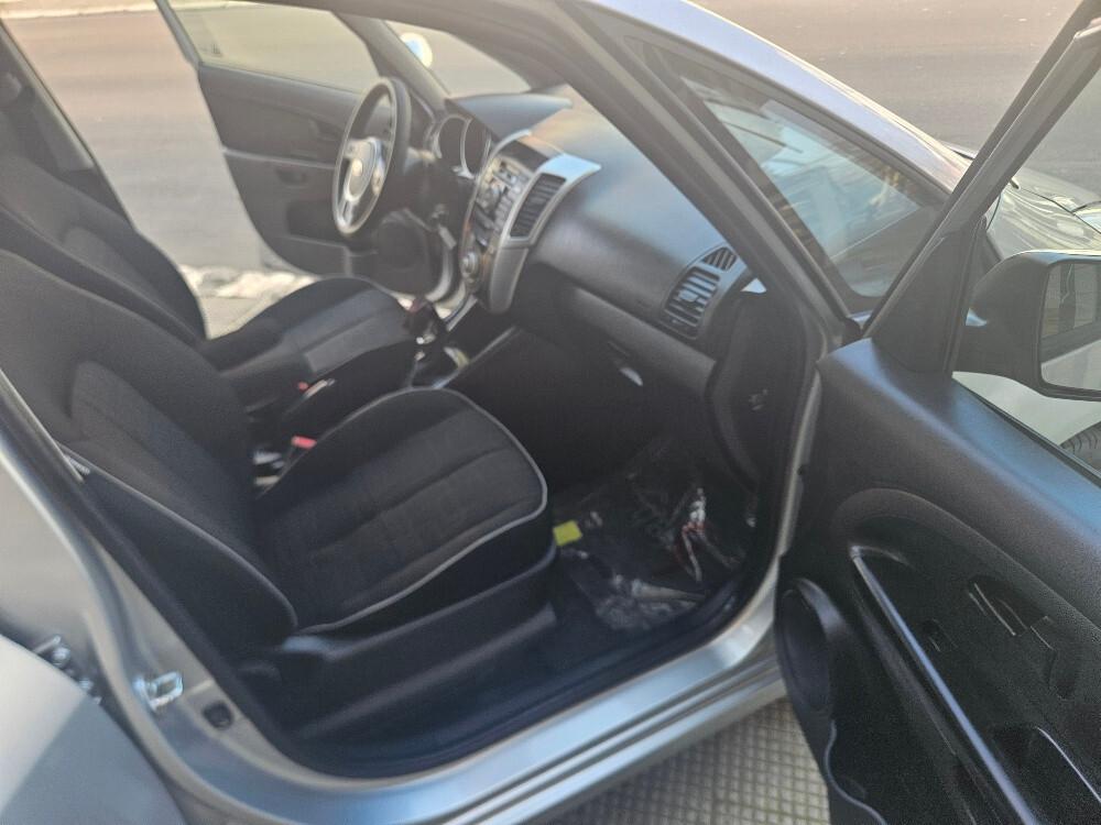 Kia Venga 1.4 CRDi 90CV Cool" Con Tetto Panoramico